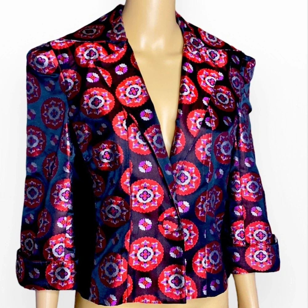 DIANE VON FURSTENBERG
Silk Floral Print Blazer Size 12 - Picture 3 of 11